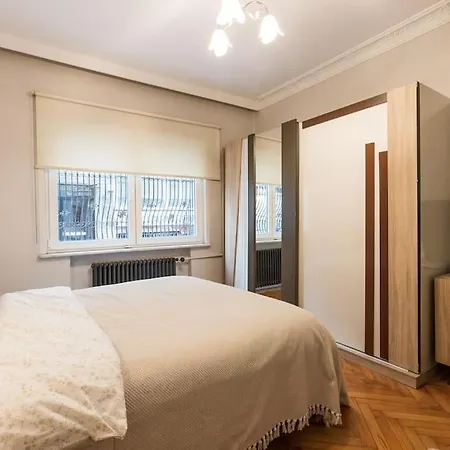 Luxury & Spacious 1br Near Cvk Bosphrous Taksim *