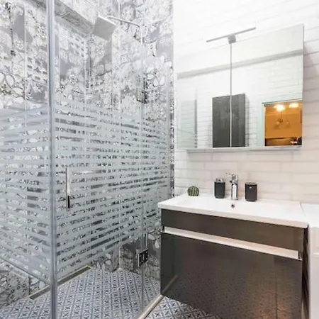 Luxury & Spacious 1br Near Cvk Bosphrous Taksim *